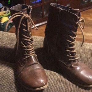 Combat boots super cute